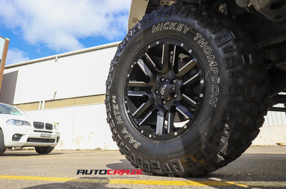 JEEP WRANGLER MO978 RAZOR BLACK SATIN MACHINED
